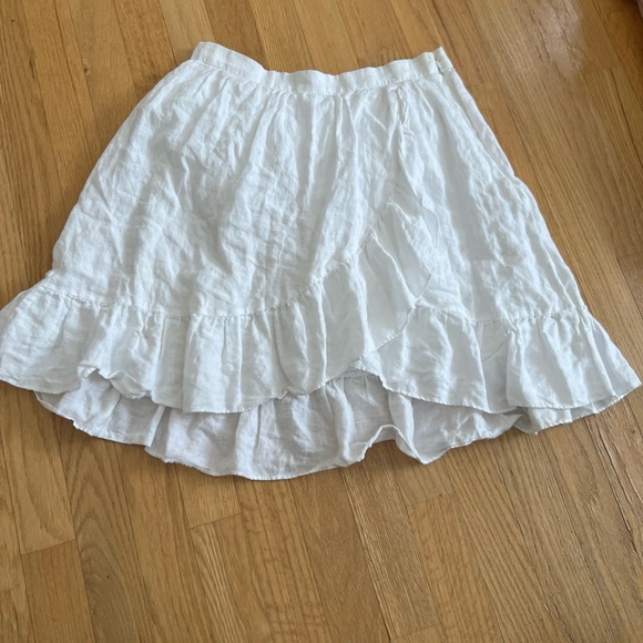 J. Crew Dresses & Skirts - Ladies Size 4 J. Crew Asymmetrical White Ruffle Skirt GUC